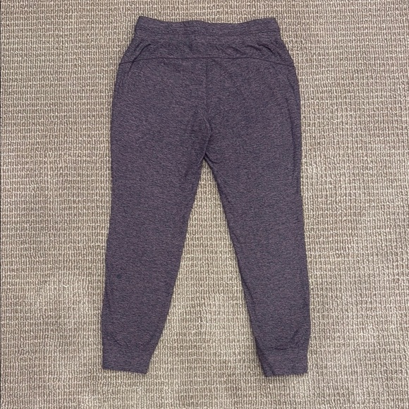 Lululemon heather purple joggers. Women’s size 10. - Picture 2 of 5
